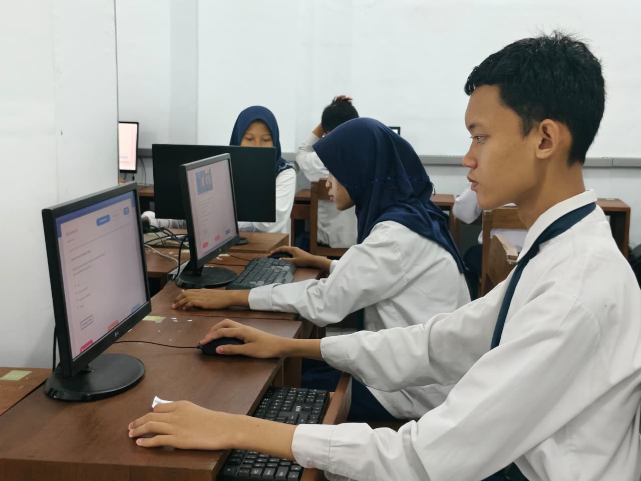 Pelaksanaan TKA (Tes Kemampuan Akademik) - foto 1